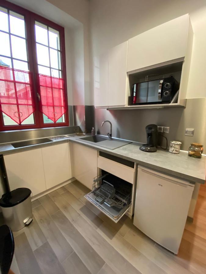 Le Gîte de Lancelot avec balnéo City Center Sens Esterno foto